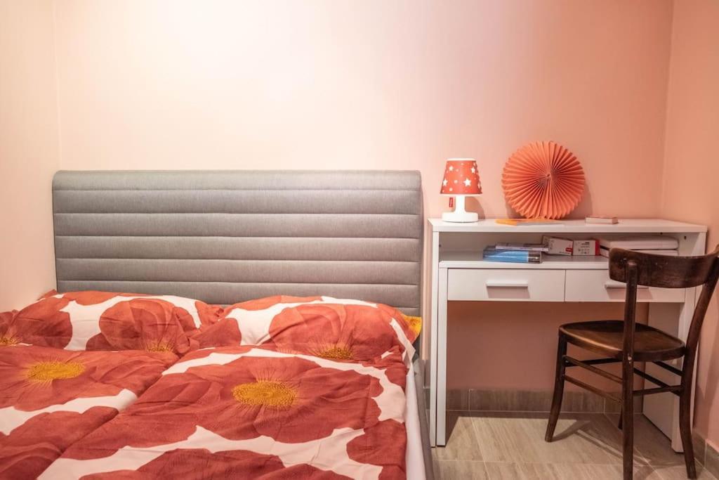 Rose House -