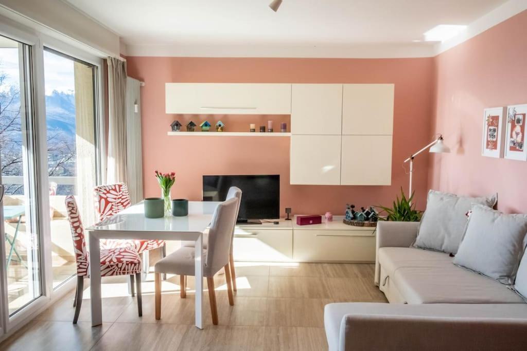 Rose House - *